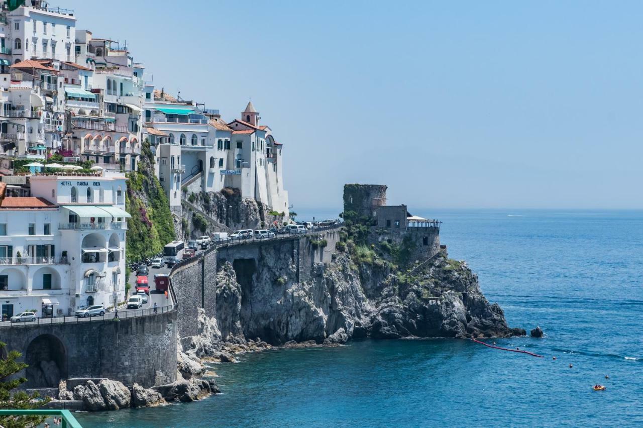 Suite Picasso Amalfi Exterior photo