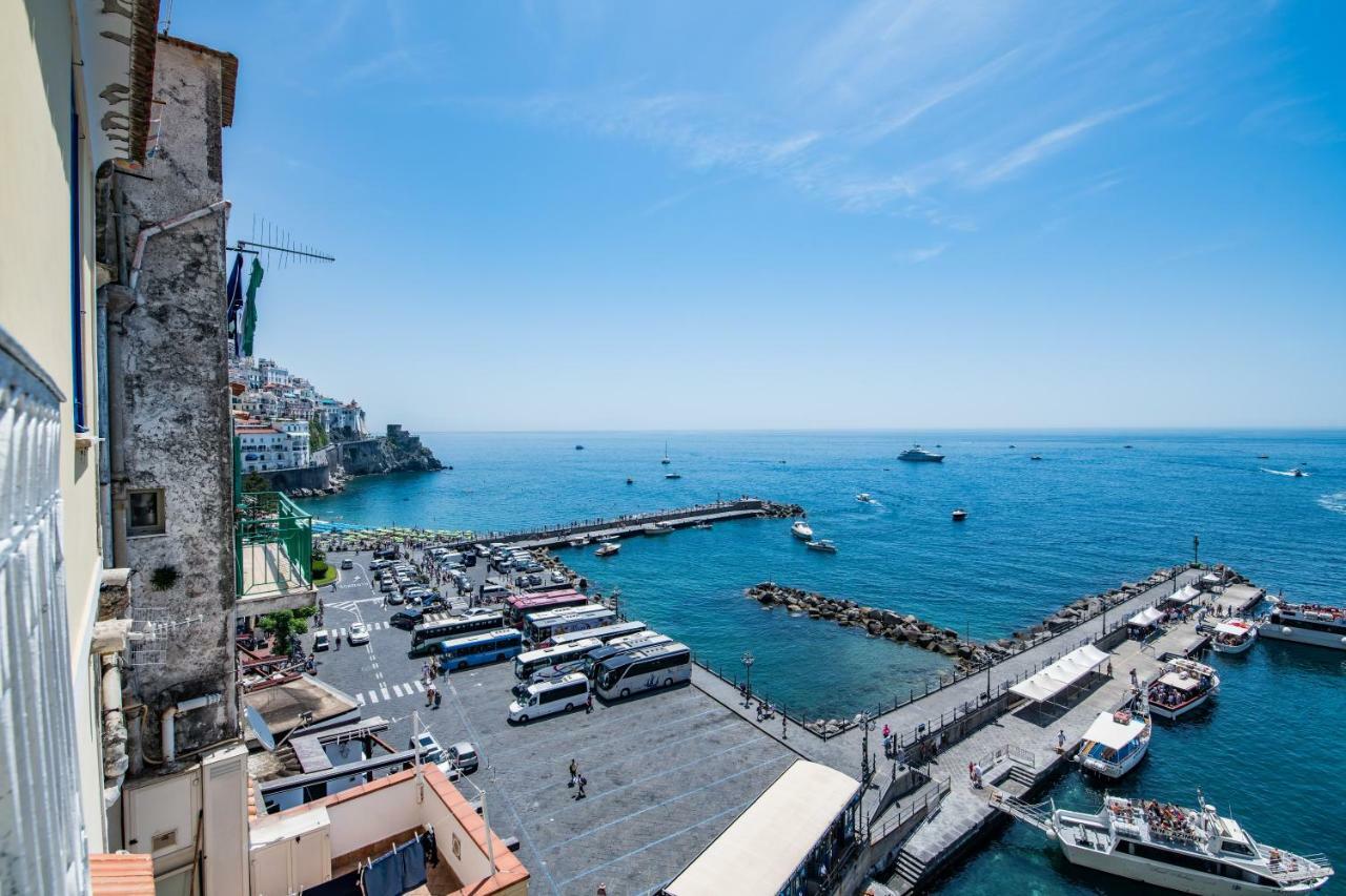 Suite Picasso Amalfi Exterior photo
